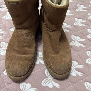 UGG Chestnut Suede Short Classic Boot